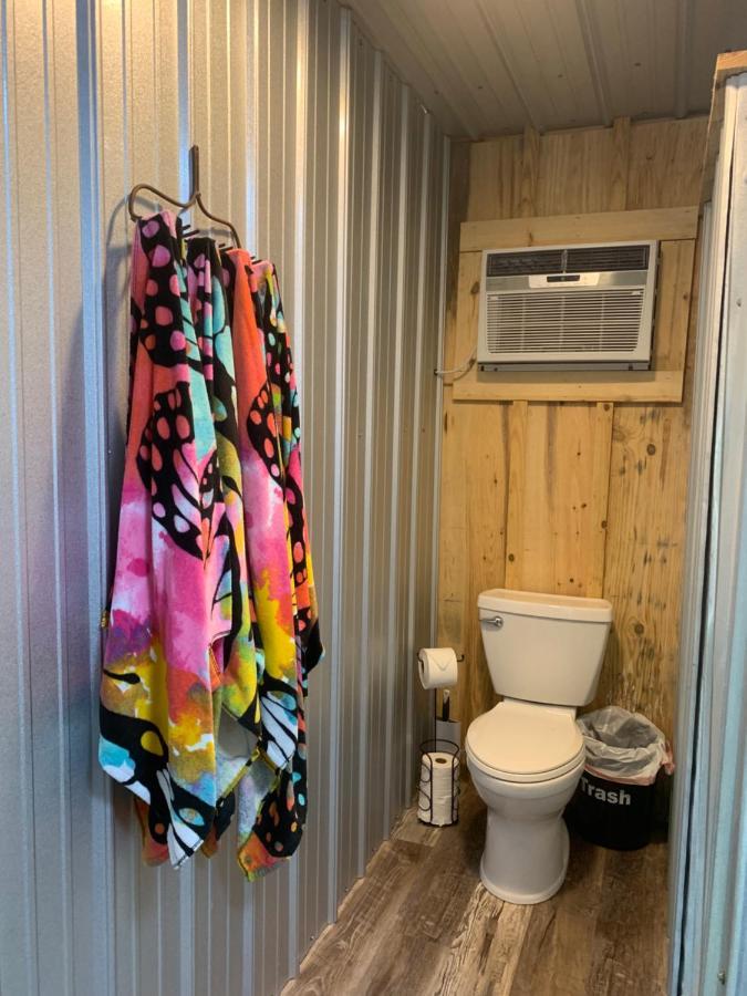 مبيت وإفطار هوت سبرنغز Fox Pass Cabins المظهر الخارجي الصورة