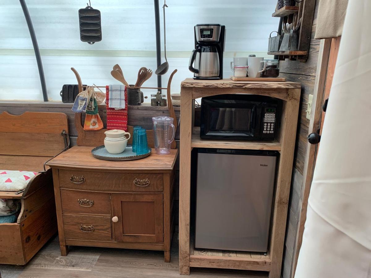 مبيت وإفطار هوت سبرنغز Fox Pass Cabins المظهر الخارجي الصورة