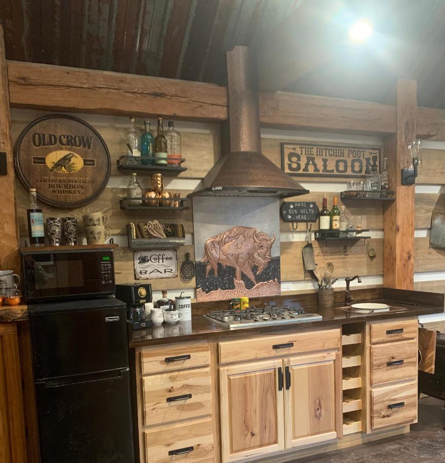 مبيت وإفطار هوت سبرنغز Fox Pass Cabins المظهر الخارجي الصورة