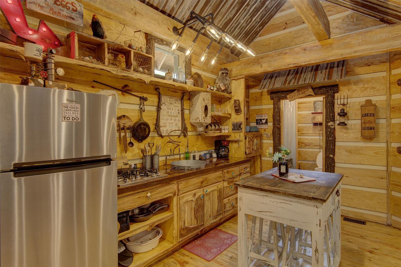 مبيت وإفطار هوت سبرنغز Fox Pass Cabins المظهر الخارجي الصورة